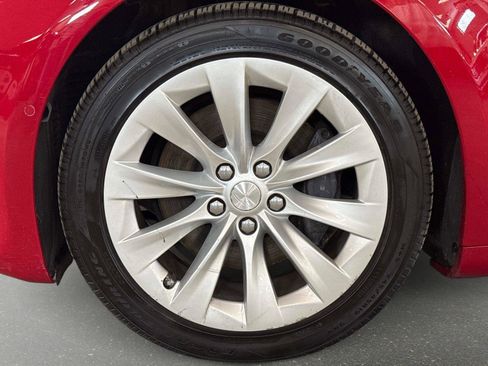 Used 2018 Tesla Model S AWD image 9