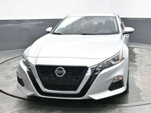 Used 2021 Nissan Altima 2.5 S image 2