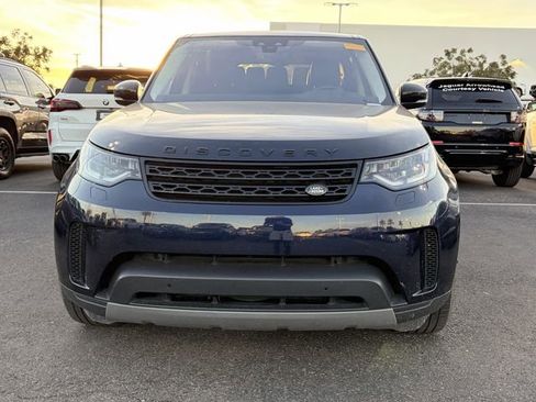 Used 2020 Land Rover Discovery HSE image 2