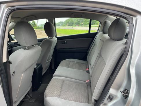 Used 2011 Nissan Sentra 2.0 S FWD image 9