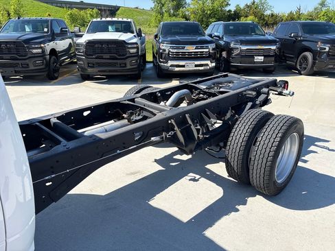 Used 2025 RAM 5500 Tradesman AWD/4WD image 29