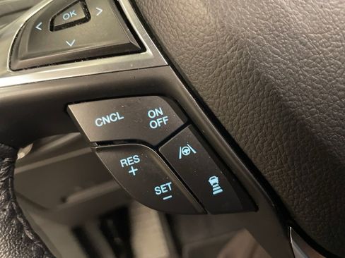 Used 2023 Ford Edge SEL image 20