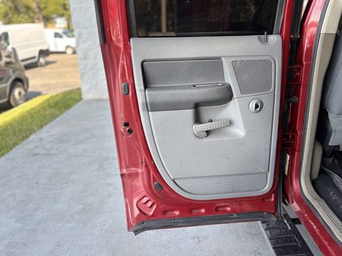 Used 2006 Dodge Ram 3500 Truck SLT image 25