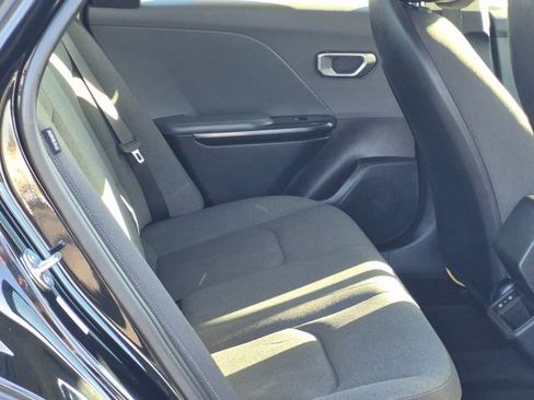 Used 2025 Kia K4 LX image 18