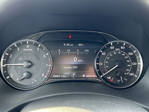 Certified 2024 INFINITI QX80 Premium Select w/ Cargo Package image 19