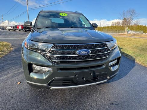 Used 2022 Ford Explorer XLT w/ Equipment Group 202A AWD/4WD image 9