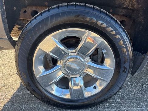 Used 2016 Chevrolet Silverado 1500 LTZ w/ Max Trailering Package image 13