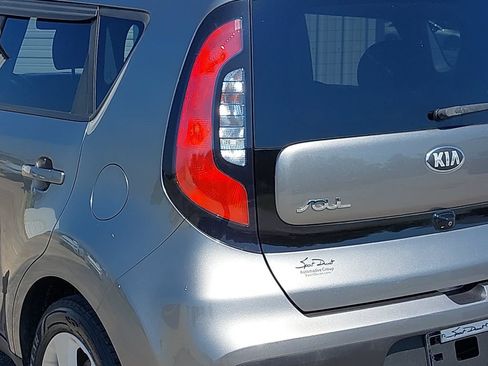 Used 2019 Kia Soul w/ Convenience Package FWD image 30