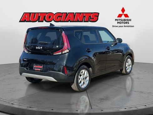 Used 2024 Kia Soul LX w/ Option Group 015 image 2