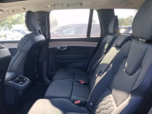 Used 2026 Volvo XC90 B5 Plus AWD/4WD image 6