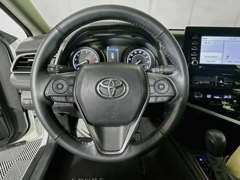 Used 2024 Toyota Camry SE w/ Convenience Package FWD image 15