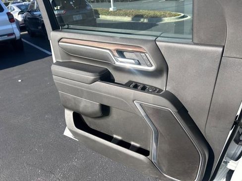 Used 2025 Chevrolet Silverado 2500 LT w/ Convenience Package image 26