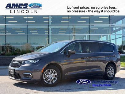 Used 2023 Chrysler Pacifica Touring-L