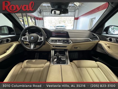 Used 2021 BMW X5 M50i image 19