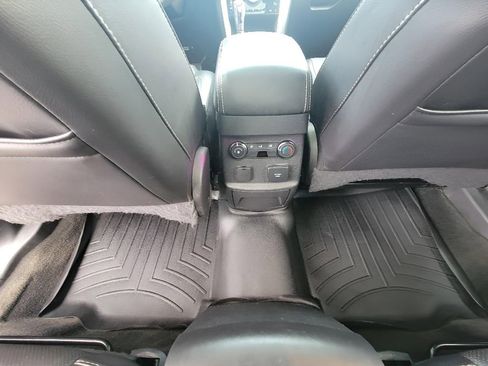 Used 2015 Ford Explorer Sport image 27