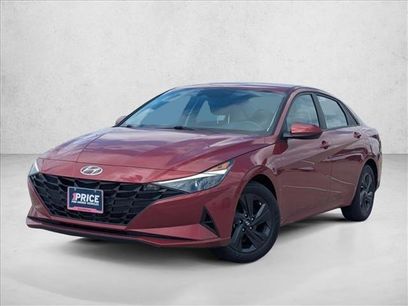 Used 2023 Hyundai Elantra SEL