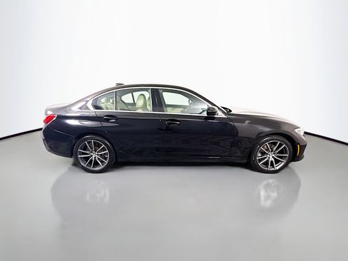 Used 2020 BMW 330i Sedan w/ Convenience Package image 11