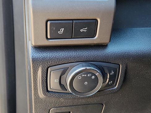 Used 2020 Ford Expedition XLT w/ Equipment Group 202A image 14