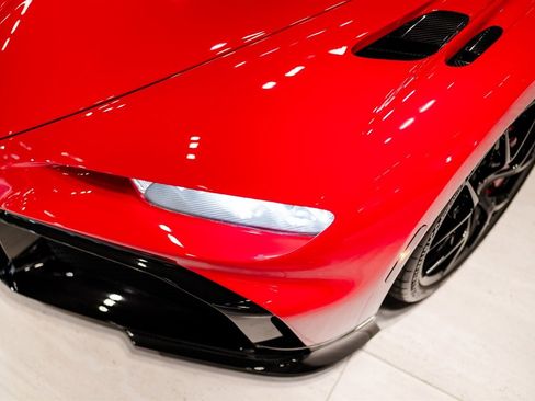 Used 2022 Bugatti Chiron Pur Sport image 13