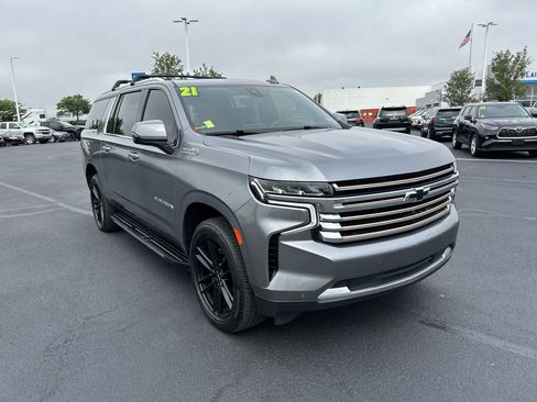 Used 2021 Chevrolet Suburban High Country AWD/4WD image 1