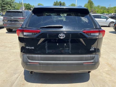 Used 2020 Toyota RAV4 LE w/ All Weather Liner Package AWD/4WD image 5