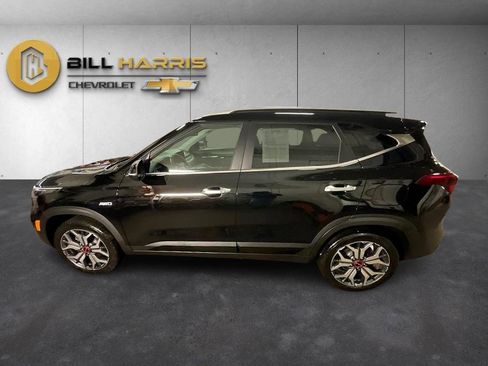 Used 2023 Kia Seltos SX w/ SX Sunroof Package image 12