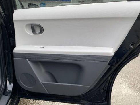 Used 2025 Hyundai Ioniq 5 SE image 25