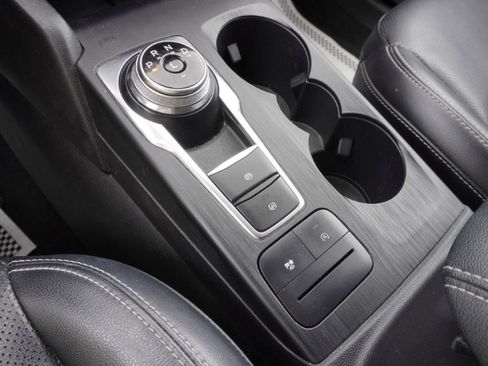 Used 2020 Ford Escape SEL image 20