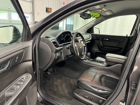 Used 2016 Chevrolet Traverse LT w/ Style and Technology Package AWD/4WD image 7