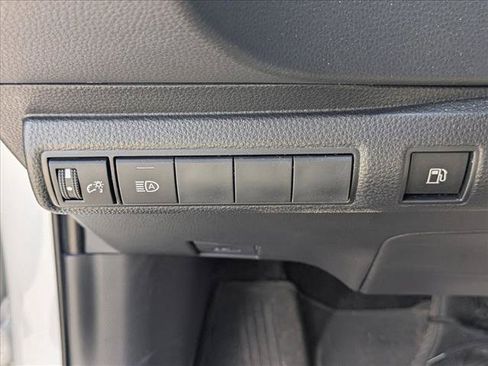 Used 2026 Toyota Corolla LE FWD image 12