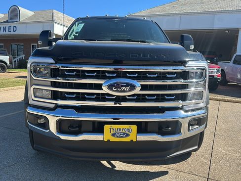 New 2026 Ford F550 4x4 Crew Cab Super Duty image 2