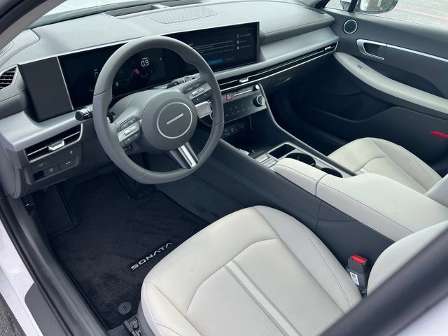 New 2026 Hyundai Sonata SEL AWD/4WD image 16