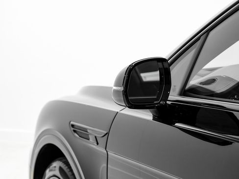 Used 2023 Bentley Bentayga Speed image 45