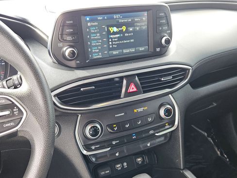 Used 2020 Hyundai Santa Fe SEL image 19