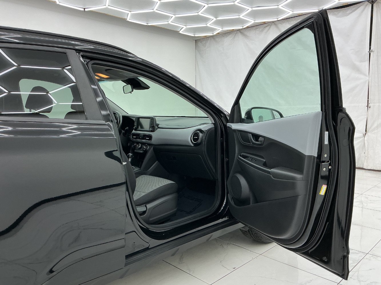 Used 2019 Hyundai Kona SEL FWD image 17