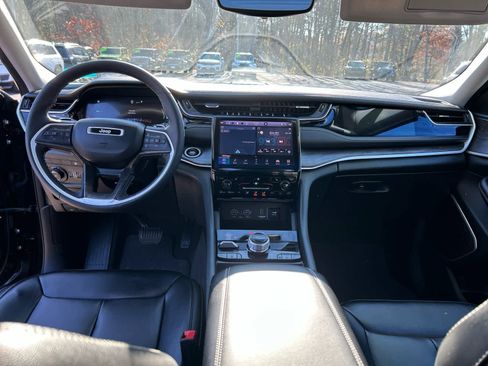 Used 2023 Jeep Grand Cherokee 4WD 4xe image 35