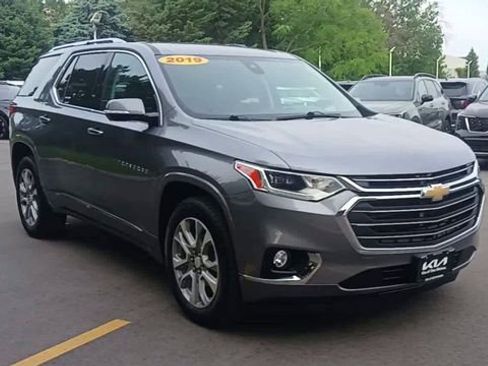 Used 2019 Chevrolet Traverse Premier AWD/4WD image 5
