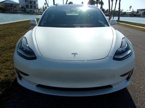 Used 2020 Tesla Model 3 Standard Range Plus image 20