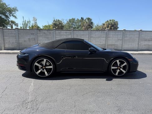 Certified 2024 Porsche 911 Carrera RWD image 7