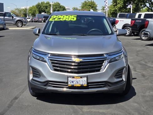 Used 2024 Chevrolet Equinox LT AWD/4WD image 2