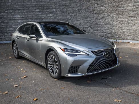 Used 2024 Lexus LS 500 AWD w/ Interior Upgrade Package image 2