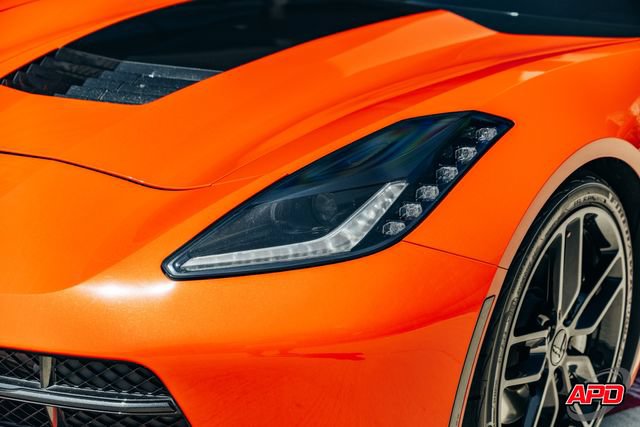 Used 2019 Chevrolet Corvette Stingray Coupe w/ Carbon Flash Badge Package RWD image 47