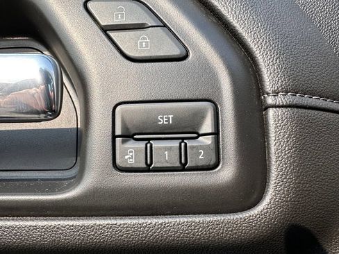 Certified 2021 GMC Sierra 2500 Denali w/ Denali Ultimate Package AWD/4WD image 25