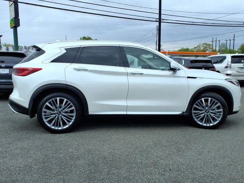 Certified 2023 INFINITI QX50 Sensory AWD/4WD image 4