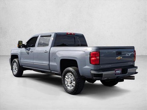 Used 2015 Chevrolet Silverado 3500 LTZ image 7