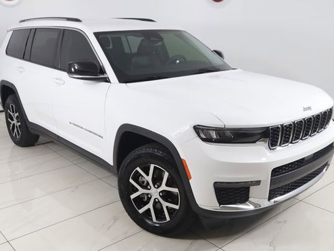Used 2024 Jeep Grand Cherokee L Limited AWD/4WD image 20