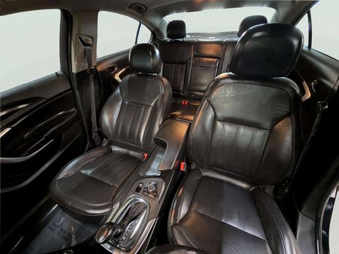 Used 2013 Buick Regal Premium image 18