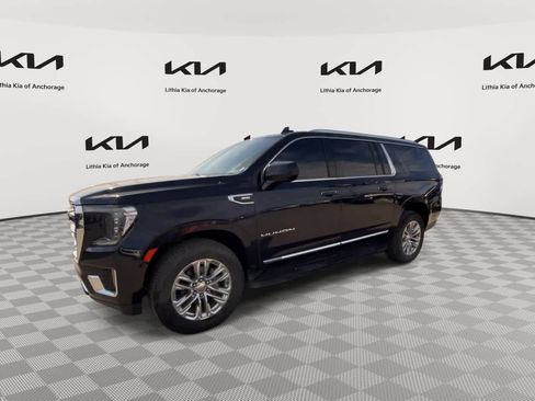 Used 2021 GMC Yukon XL SLT AWD/4WD image 5