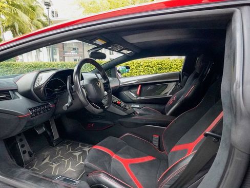 Used 2016 Lamborghini Aventador LP 750-4 Superveloce image 3