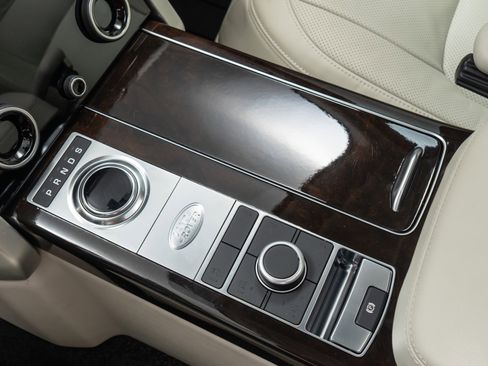 Used 2022 Land Rover Range Rover Westminster Edition image 30